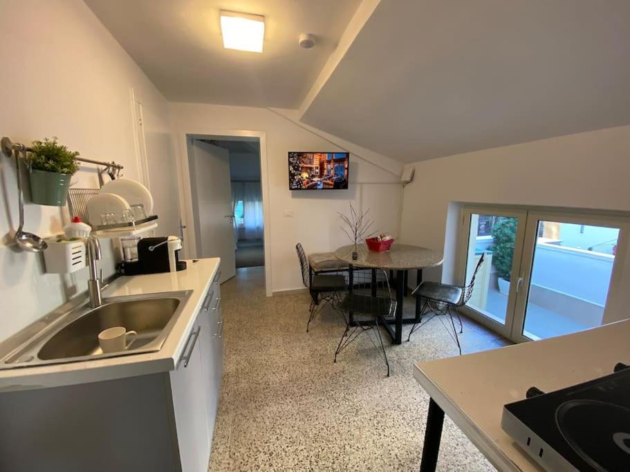 Jonexh Apartments Tirana Eksteriør billede